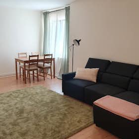 Apartment for rent for €1,475 per month in Berlin, Földerichstraße