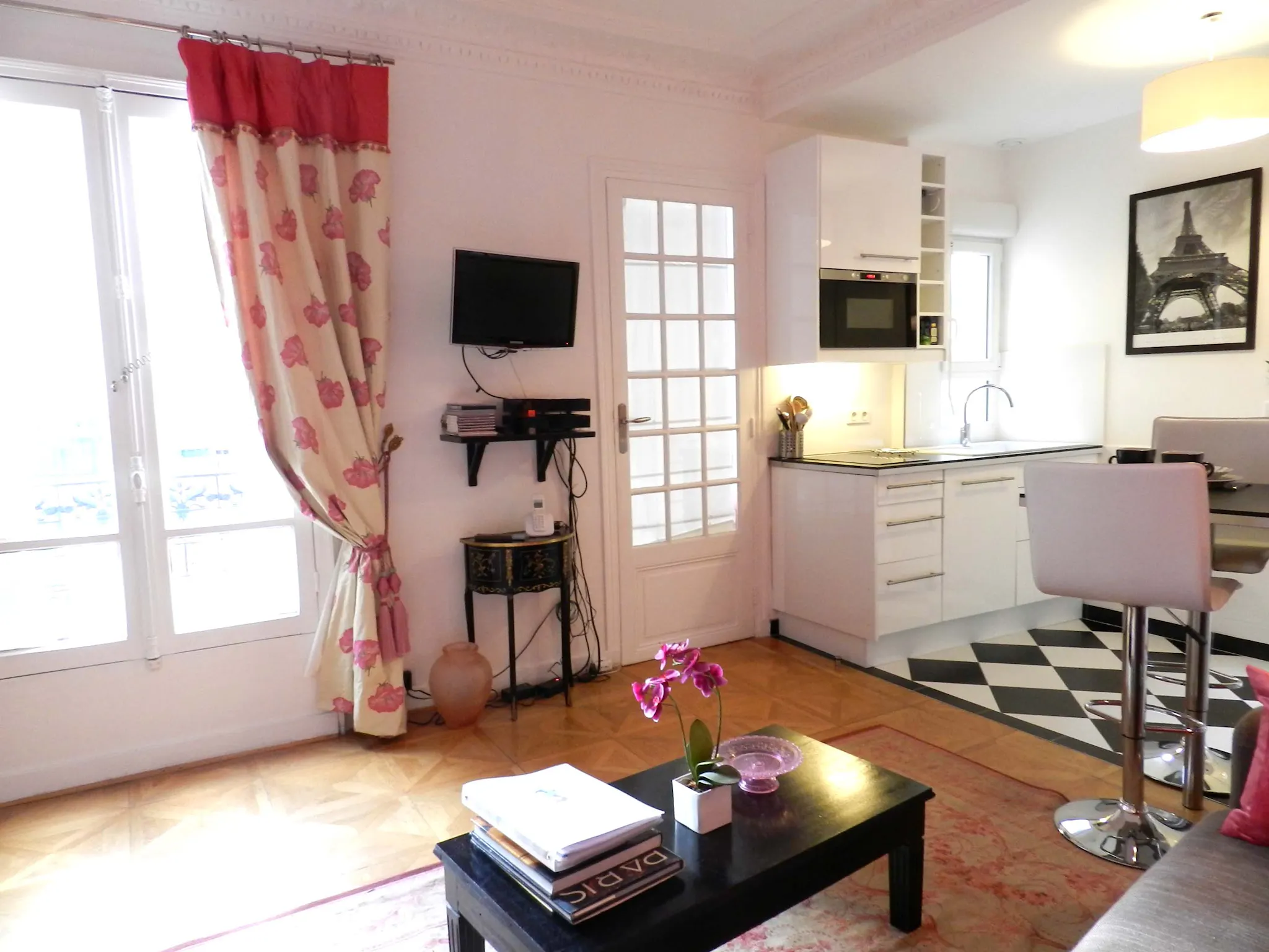 1-Bedroom Apartment in Rue Godot de Mauroy, Paris (1358960) ROOM 4