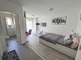 Apartament de închiriat pentru 1.150 EUR pe lună în Esslingen, Robert-Koch-Straße
