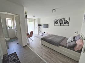 Apartamento en alquiler por 1150 € al mes en Esslingen, Robert-Koch-Straße