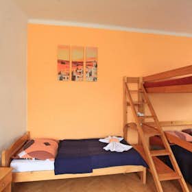 Apartment for rent for CZK 39,838 per month in Hlavní město Praha, Seifertova