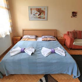 Apartment for rent for CZK 39,981 per month in Hlavní město Praha, Seifertova