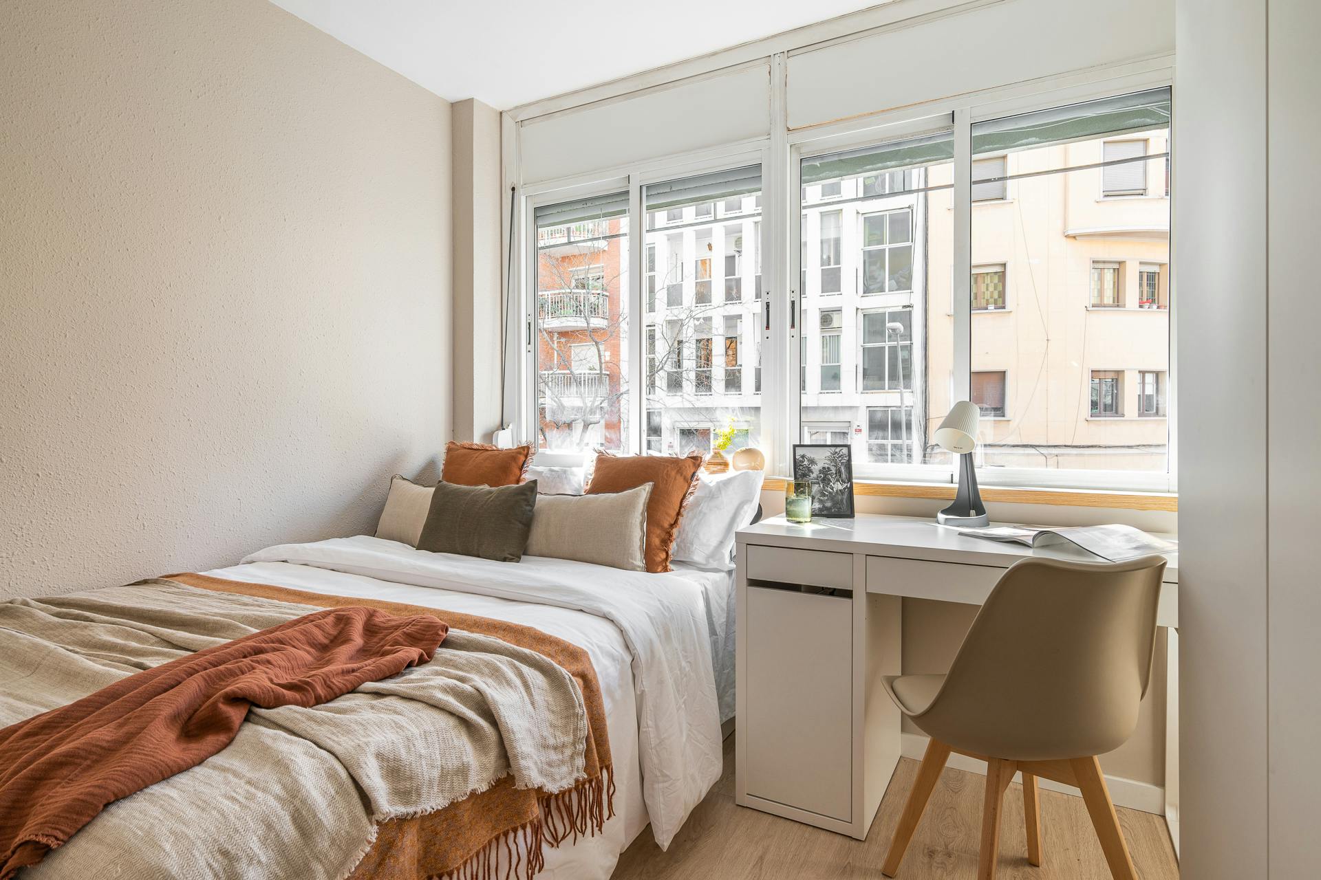 Avinguda de la Mare de Déu de Montserrat, Barcelona preview