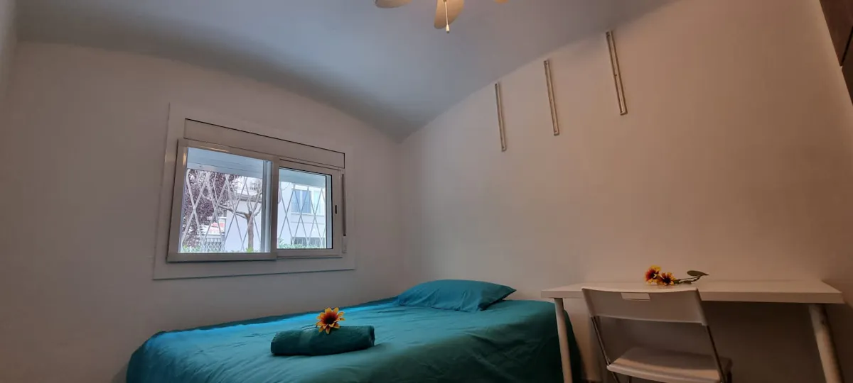 Private room in Passeig de la Ciutat de Mallorca, Barcelona (1359577) ROOM
