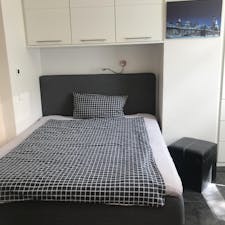 Wohnung for rent for 830 € per month in Hannover, Heinrich-Heine-Straße