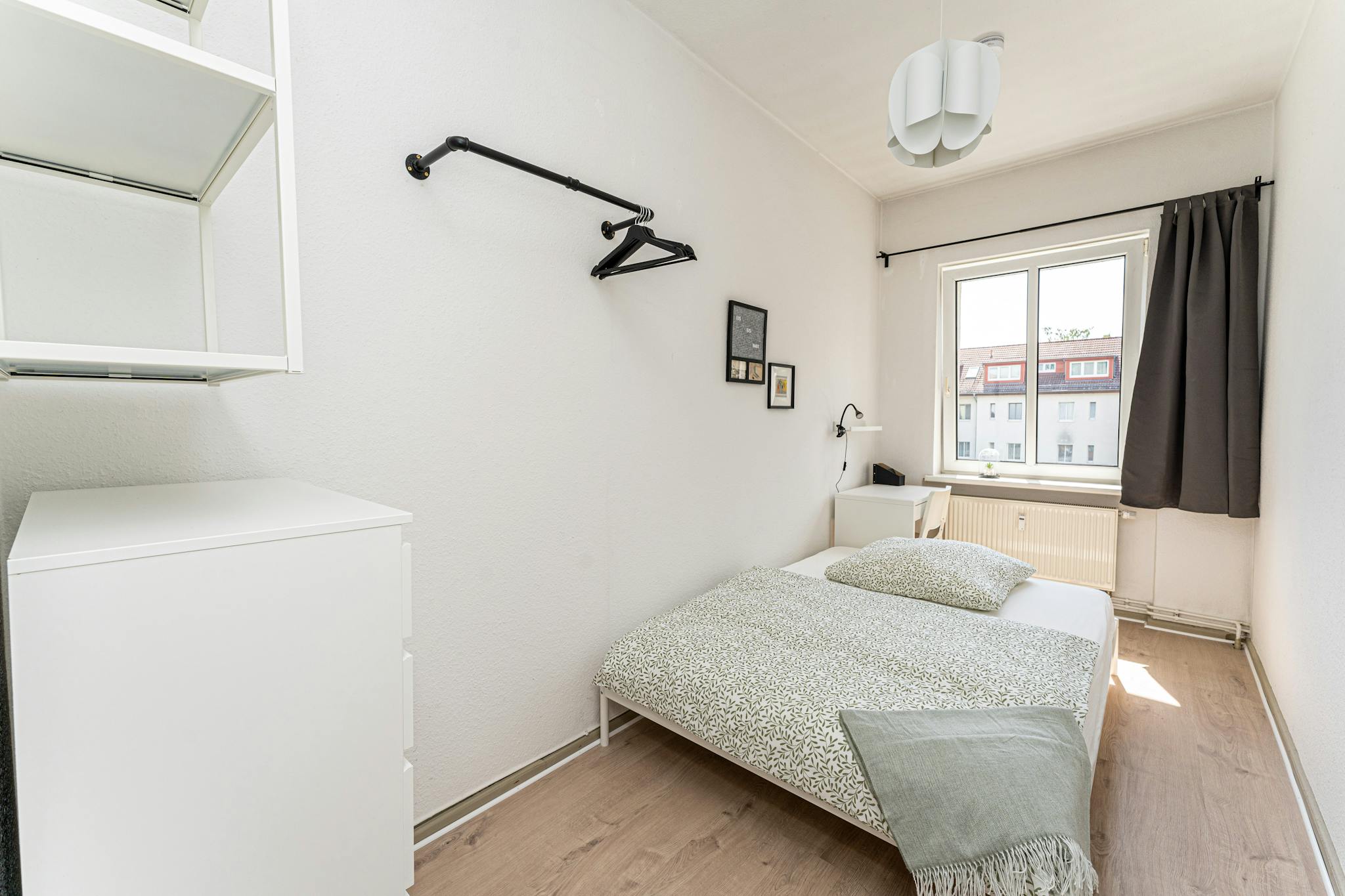 Friedlander Straße, Berlin preview