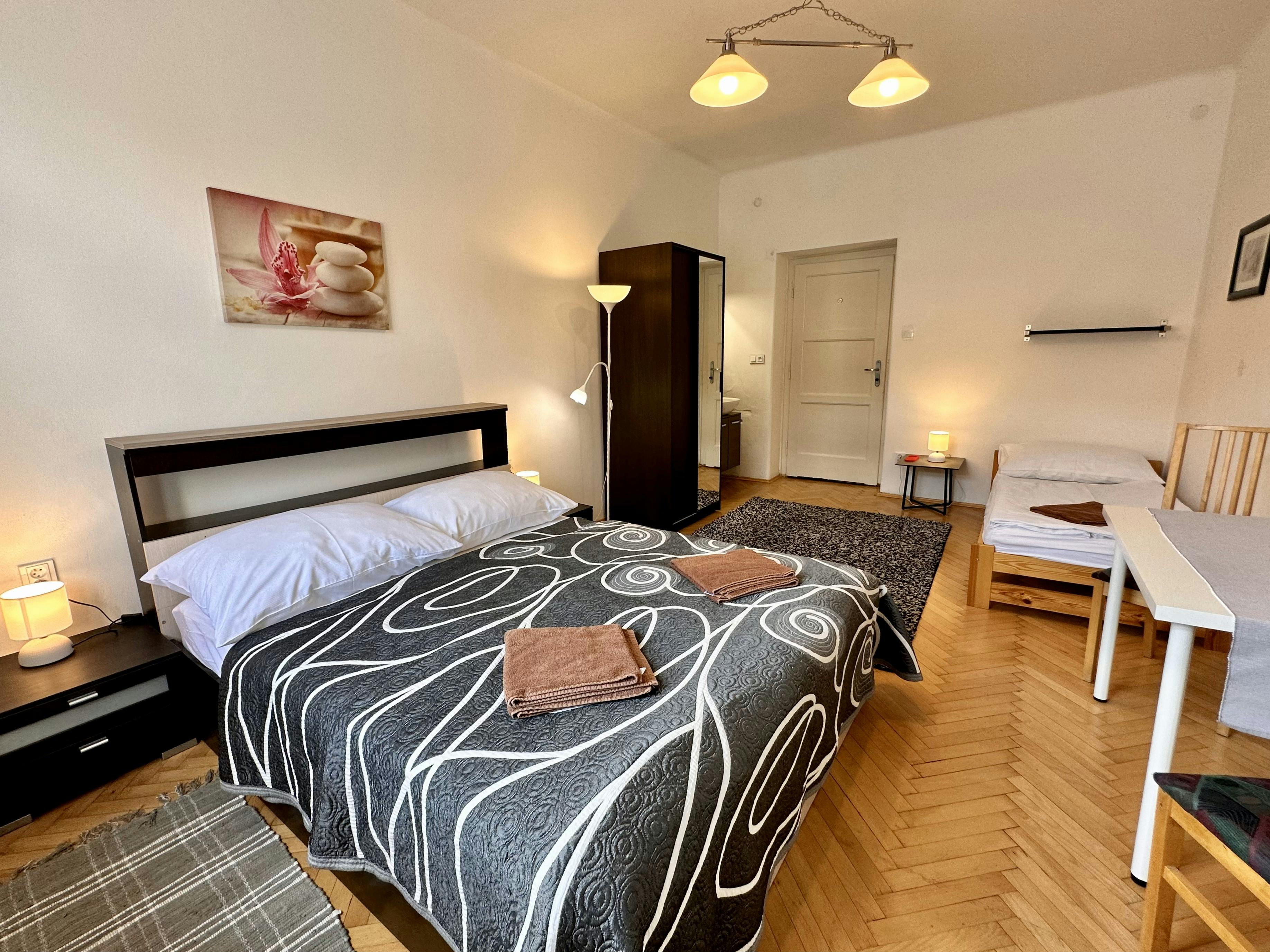 Private room for rent for CZK 38,377 per month in Hlavní město Praha, Seifertova