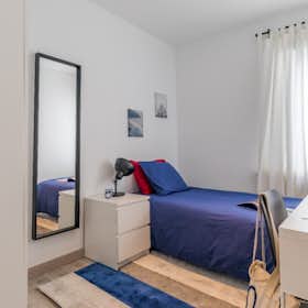 Private room for rent for €505 per month in San Sebastián de los Reyes, Calle de los Molinos