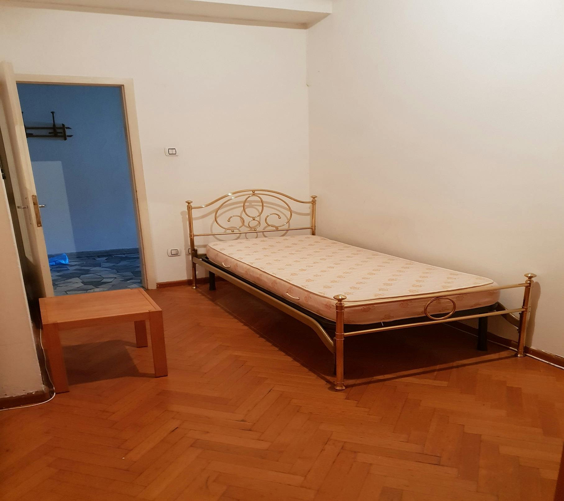 Отдельная комната сдается в аренду за 440 € в месяц в Trento, Via Castelbarco