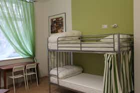 Shared room for rent for PLN 1,495 per month in Kraków, Krowoderska