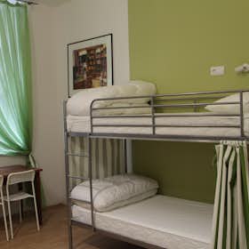 Shared room for rent for PLN 1,500 per month in Kraków, Krowoderska
