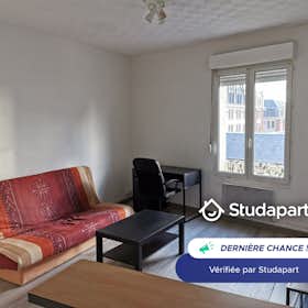 Apartament de închiriat pentru 530 EUR pe lună în Le Havre, Rue Jules Tellier