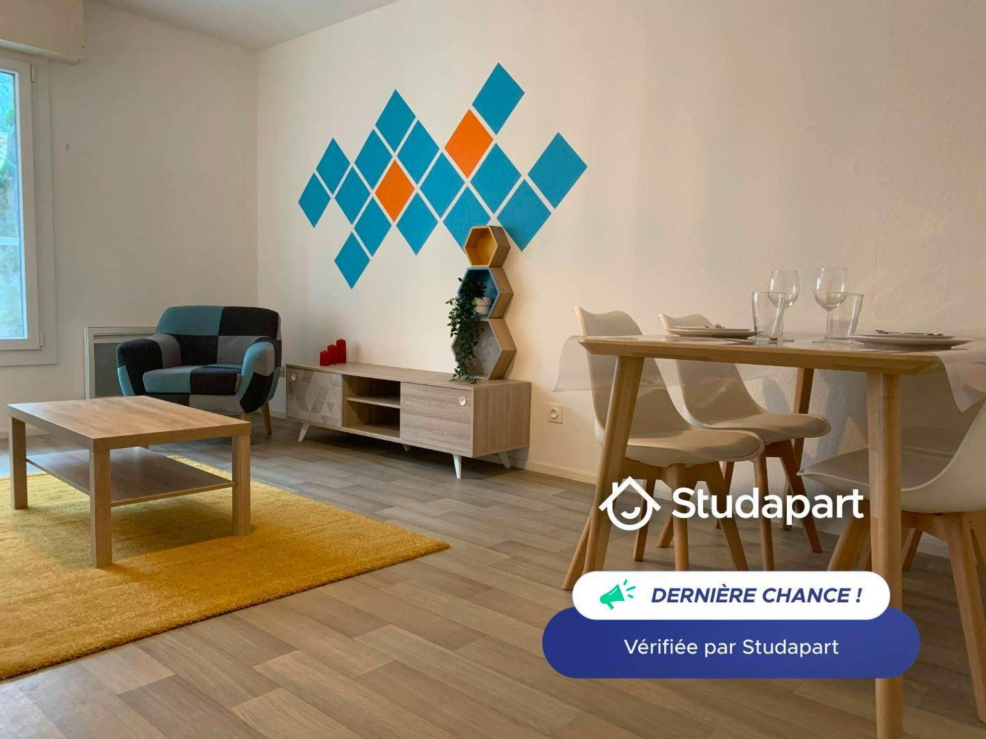 Appartement te huur voor € 850 per maand in Nancy, Rue Christian Moench