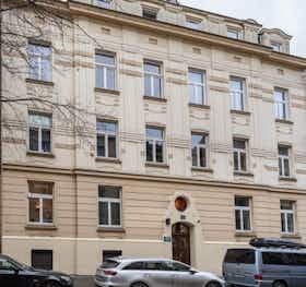Apartment for rent for PLN 12,000 per month in Kraków, ulica Henryka Siemiradzkiego