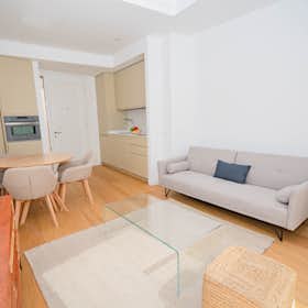 Apartamento para alugar por € 1.600 por mês em Madrid, Calle de Víctor de la Serna