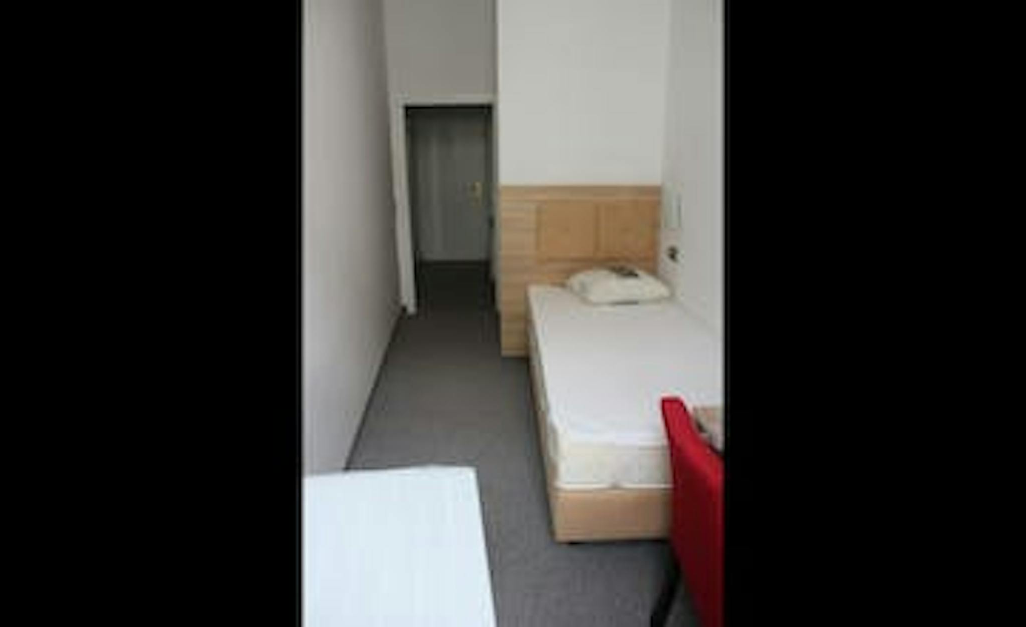 Bergsteiggasse, Vienna preview