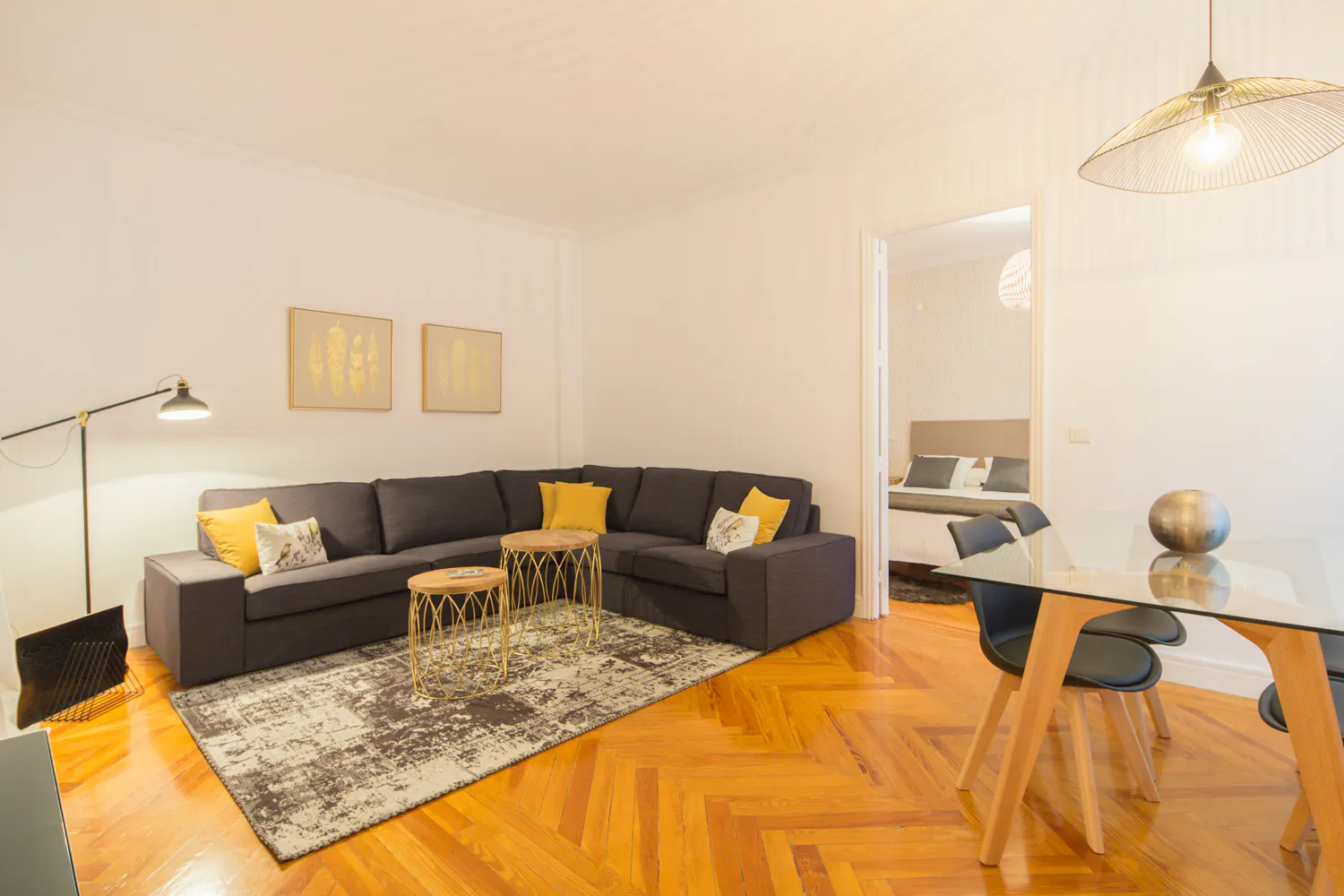 2-Bedroom Apartment in Calle del Marqués de Cubas, Madrid (1361095) ROOM 1