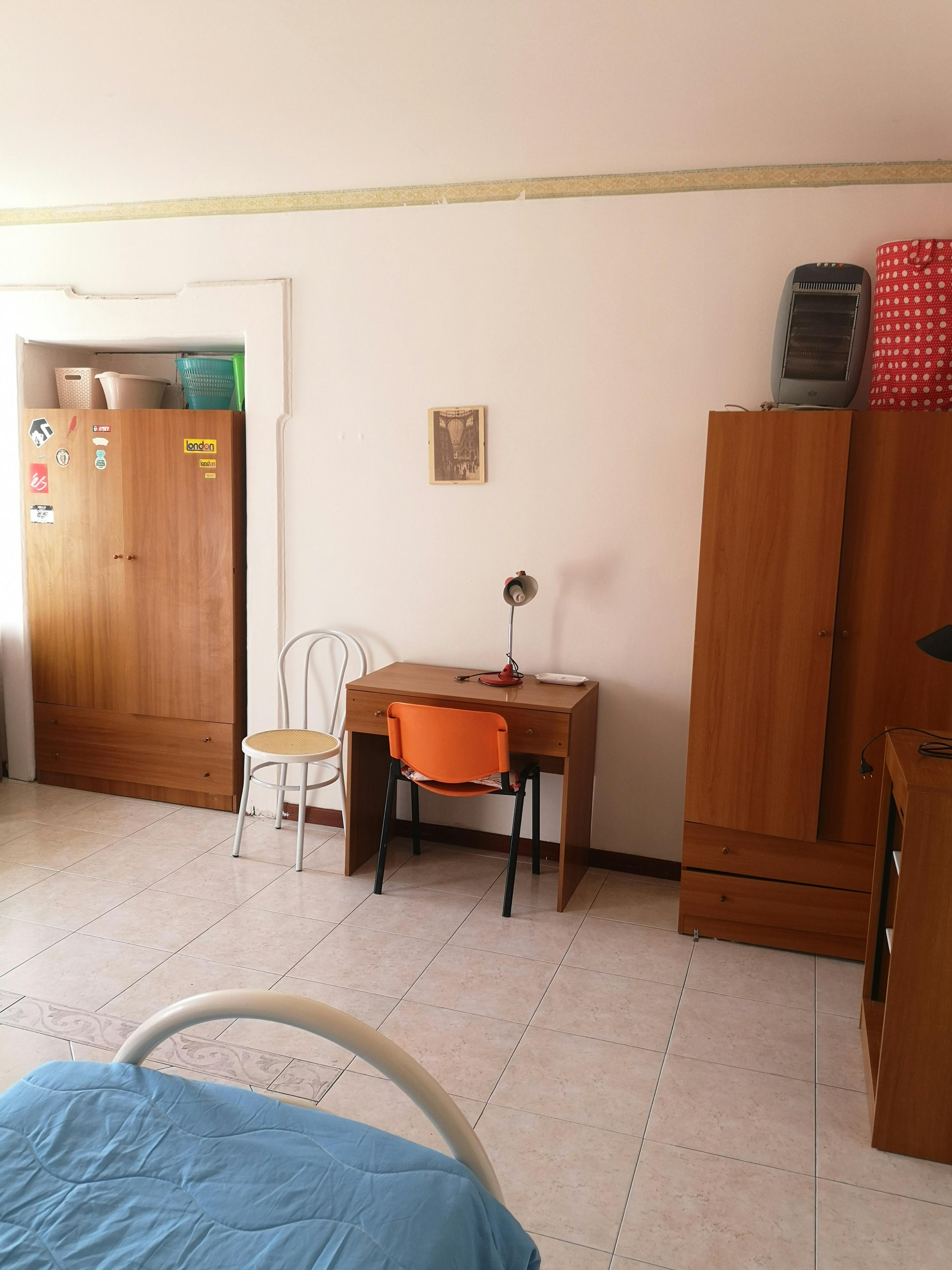 Chambre simple Naples, 1 chambre, 25m² — photo 6