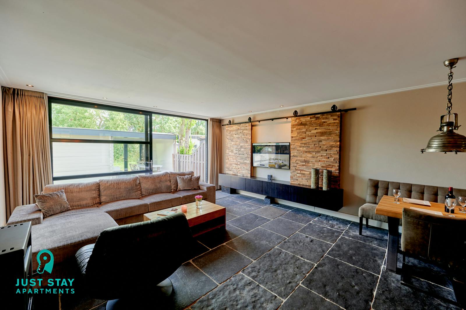 Woning aan Venus, Berkel en Rodenrijs