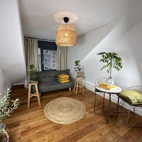 Appartement à louer pour 2 400 €/mois à Zeist, 2e Dorpsstraat
