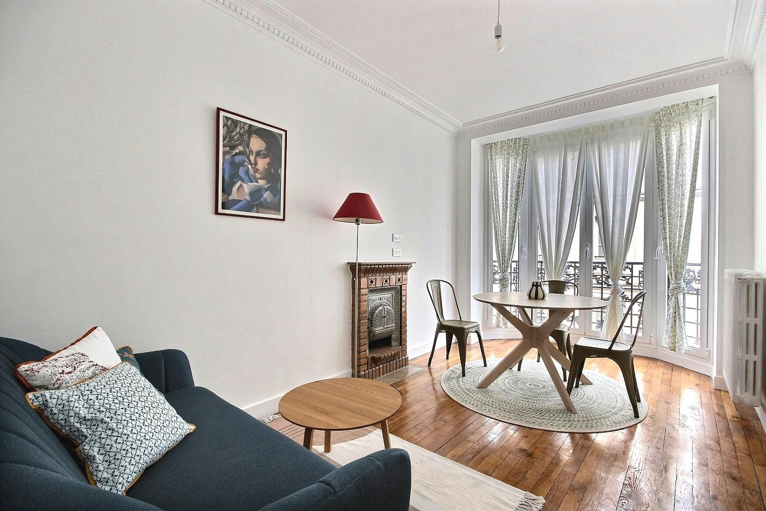 Rue de Charenton, Paris preview