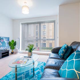 Apartment for rent for £2,250 per month in Birmingham, St Luke's Road