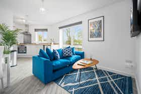 公寓 正在以 £2,600 的月租出租，其位于 Cradley Heath, Chester Road