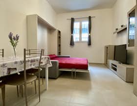 单间公寓 正在以 €1,150 的月租出租，其位于 Milan, Via Giuseppe Regaldi