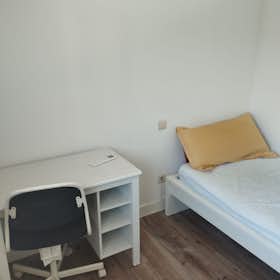 WG-Zimmer for rent for 450 € per month in Pozuelo de Alarcón, Calle Burgos
