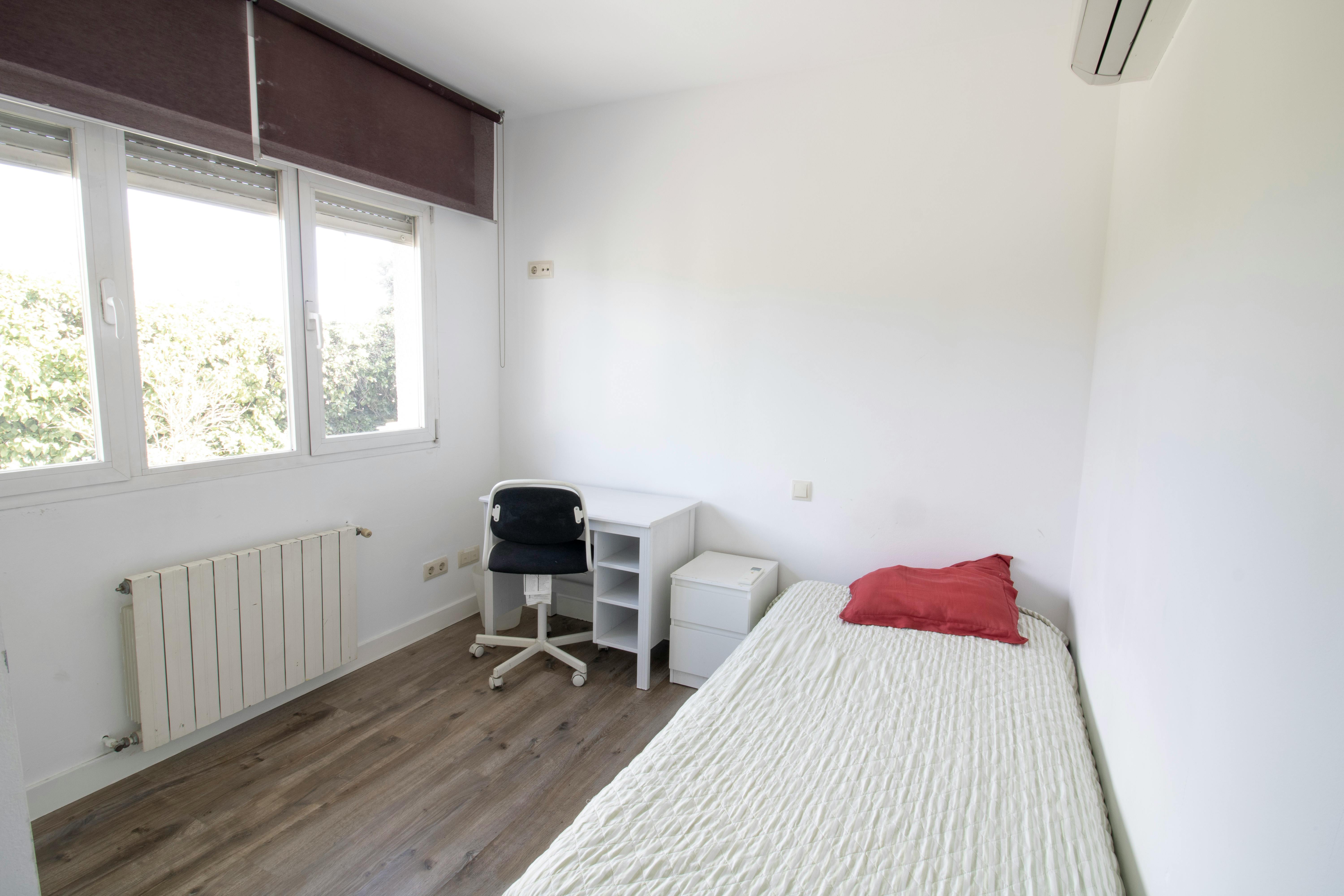 Apartment Pozuelo De Alarcón, 351m² — photo 3