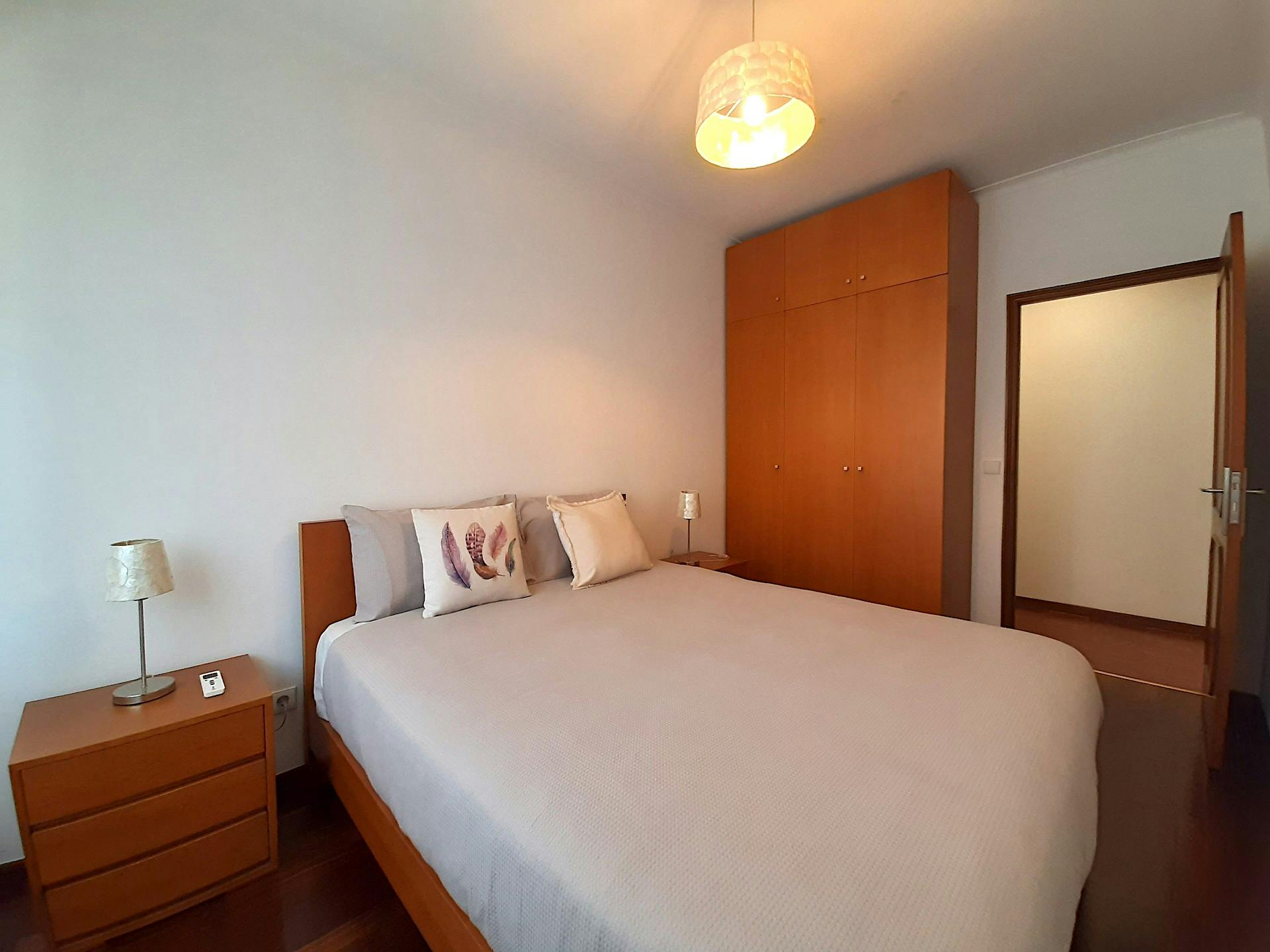 Rua de Martim Moniz, Porto preview