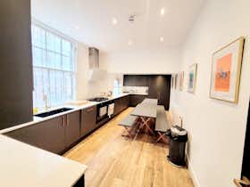 Dom do wynajęcia za 4000 GBP miesięcznie w mieście Liverpool, Irvine Street