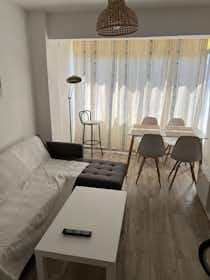 Private room for rent for €430 per month in Málaga, Calle Magistrado Salvador Barbera