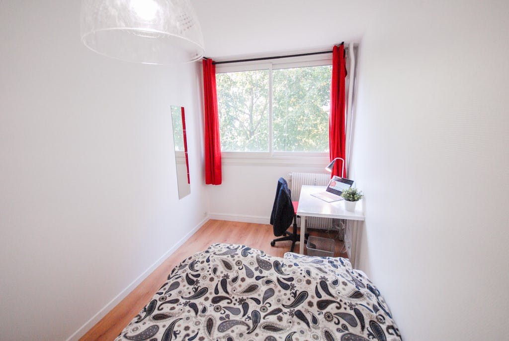 Private room for rent for €717 per month in Paris, Avenue de Choisy
