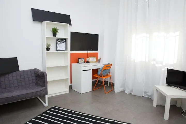 Private room in Via Bastioni Settentrionali, Rimini 1