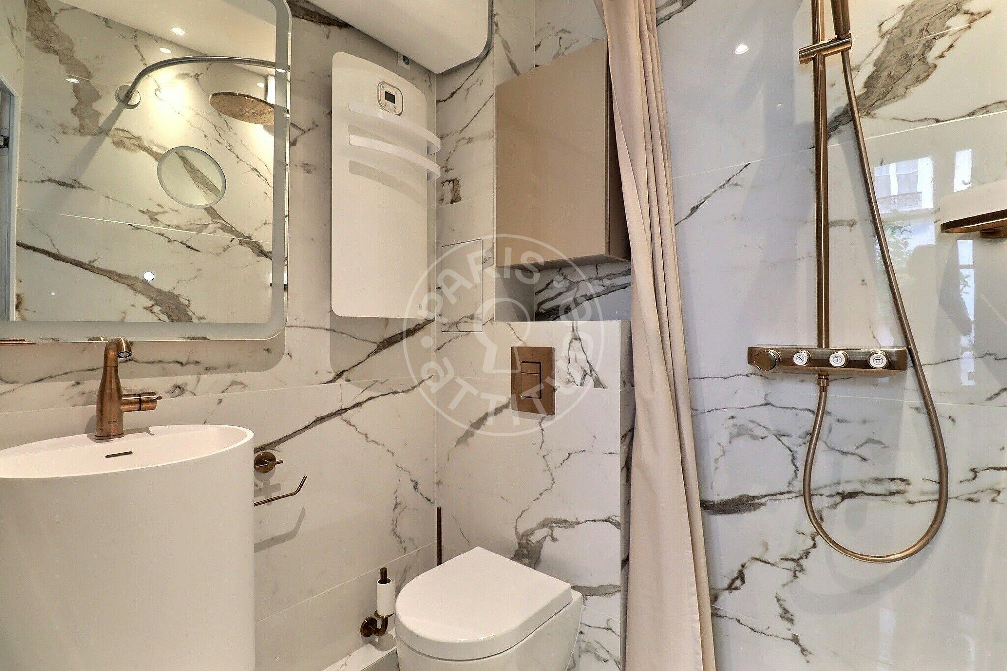 Apartment Paris, 18m² — photo 38