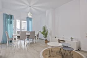 Квартира сдается в аренду за 2 000 € в месяц в Valencia, Carrer d'Ernest Anastasio