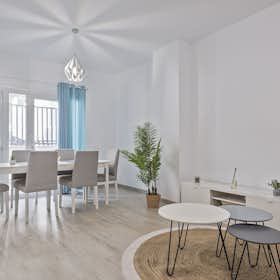 Appartement te huur voor € 2.000 per maand in Valencia, Carrer d'Ernest Anastasio