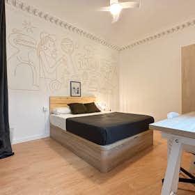 Private room for rent for €650 per month in Barcelona, Carrer de Jonqueres
