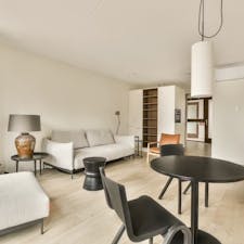 Studio for rent for €1,875 per month in Delft, Asvest