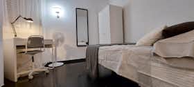 Private room for rent for €595 per month in Barcelona, Gran Via de Carles III