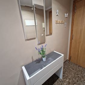 Квартира за оренду для 950 EUR на місяць у Gandia, Passeig de la Universitat