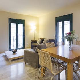 Apartment for rent for €2,690 per month in Barcelona, Carrer de la Mercè