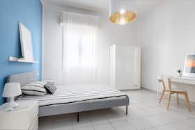 Habitación privada en alquiler por 630 € al mes en Florence, Via Benedetto Marcello