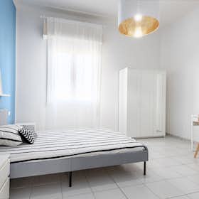 Private room for rent for €630 per month in Florence, Via Benedetto Marcello