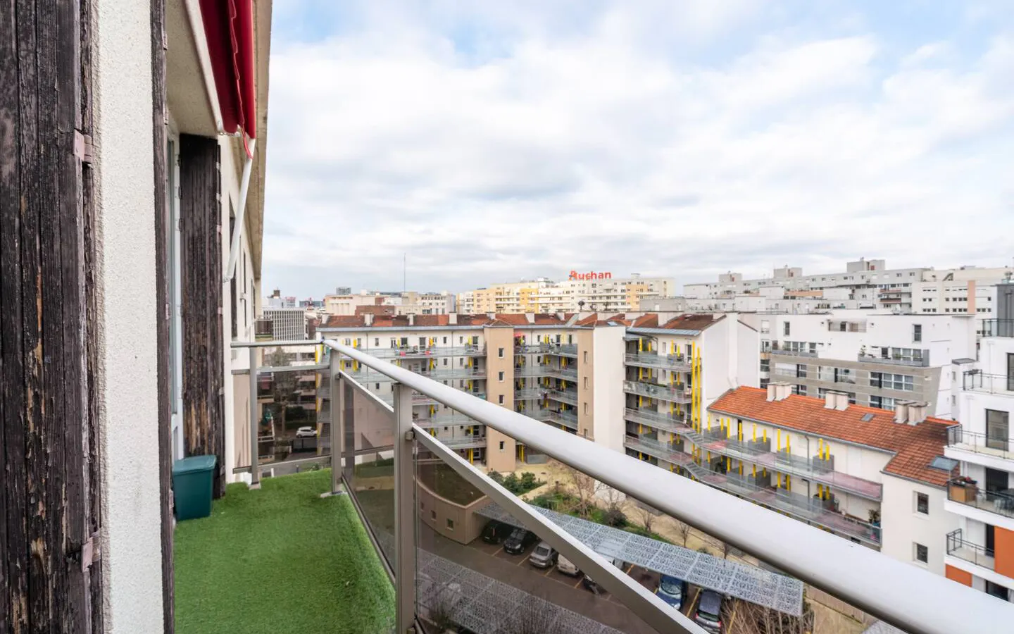 2-Bedroom Apartment in Avenue de Verdun, Issy-les-Moulineaux (1364637) ROOM 3