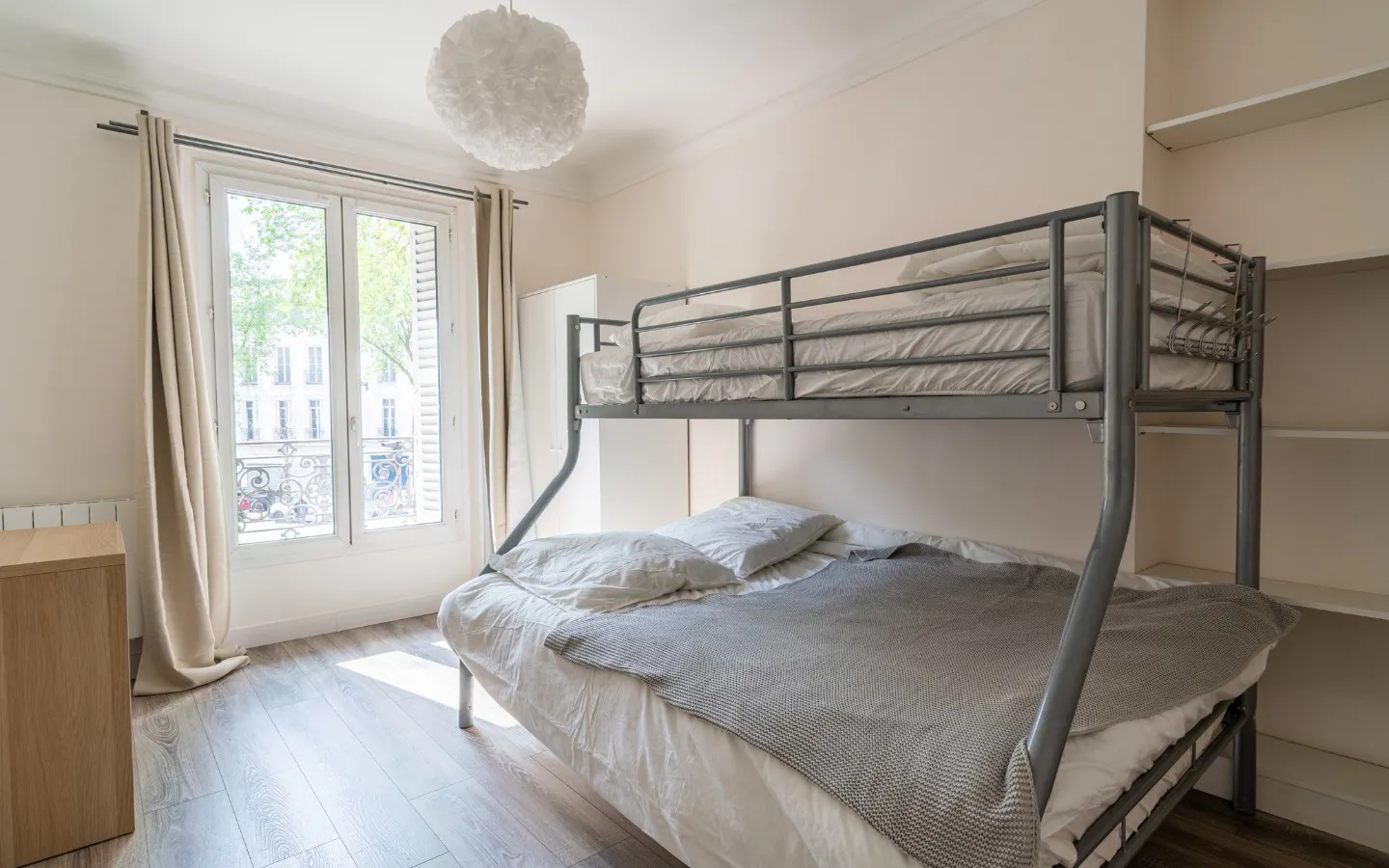 2-Bedroom Apartment in Boulevard de Magenta, Paris (1364696) ROOM 4