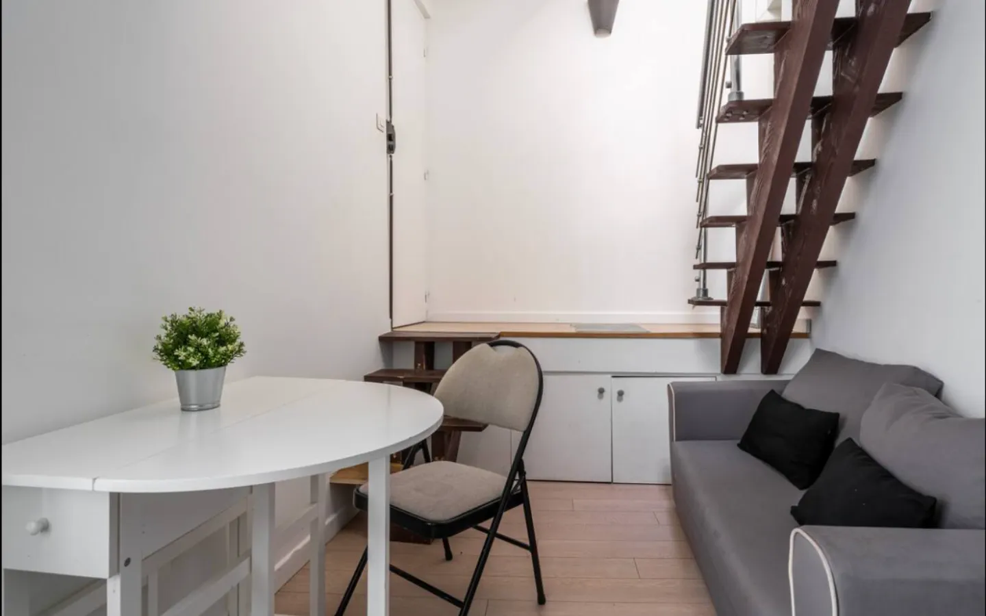 1-Bedroom Apartment in Rue du Faubourg du Temple, Paris (1364702) ROOM 4