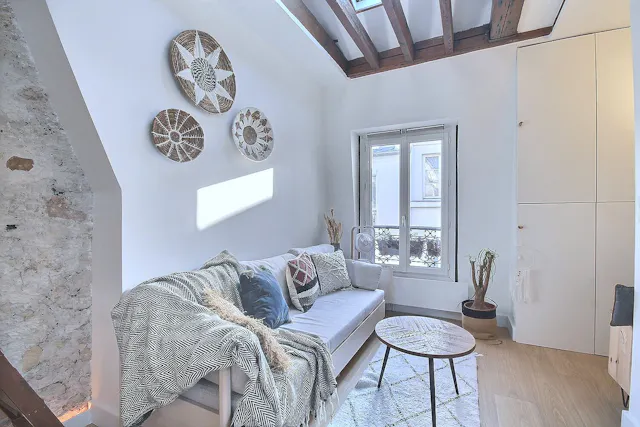 Apartment in Rue Bouchardon, Paris (1364898) room image 1