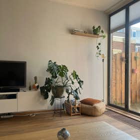 Дом сдается в аренду за 1 700 € в месяц в Utrecht, Herman Modedstraat
